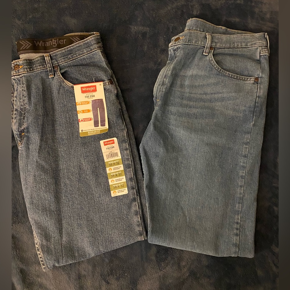 (2) Wrangler Men's Relaxed Fit Jeans, (1) with Flex